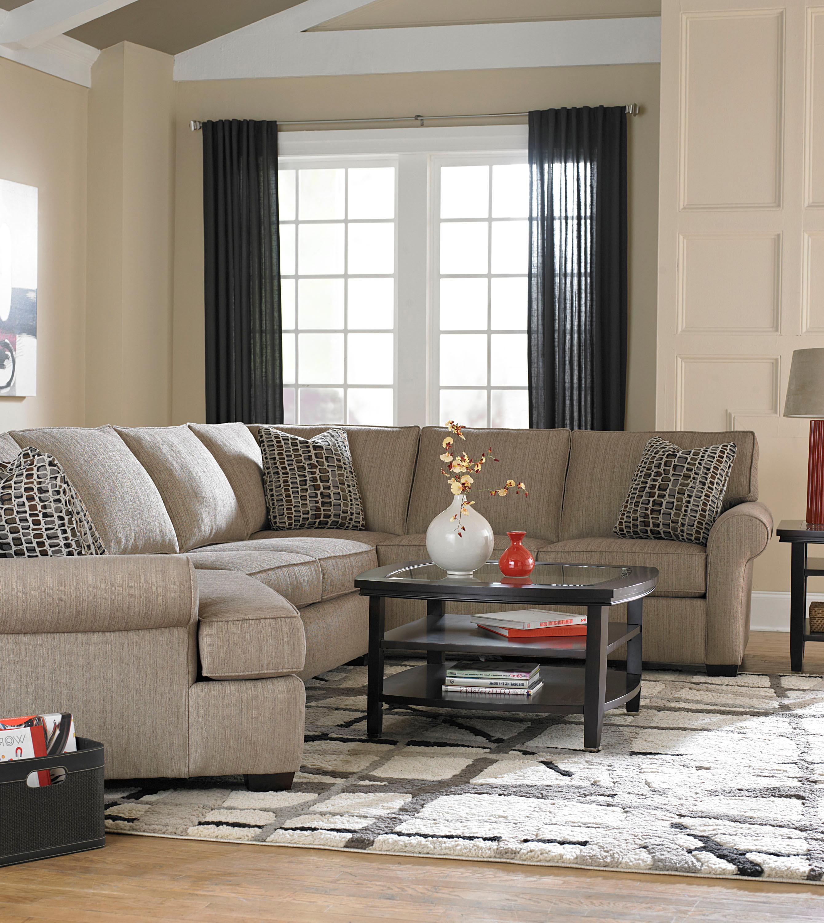 Broyhill Furniture Ethan Transitional Sectional Sofa with Left Facing